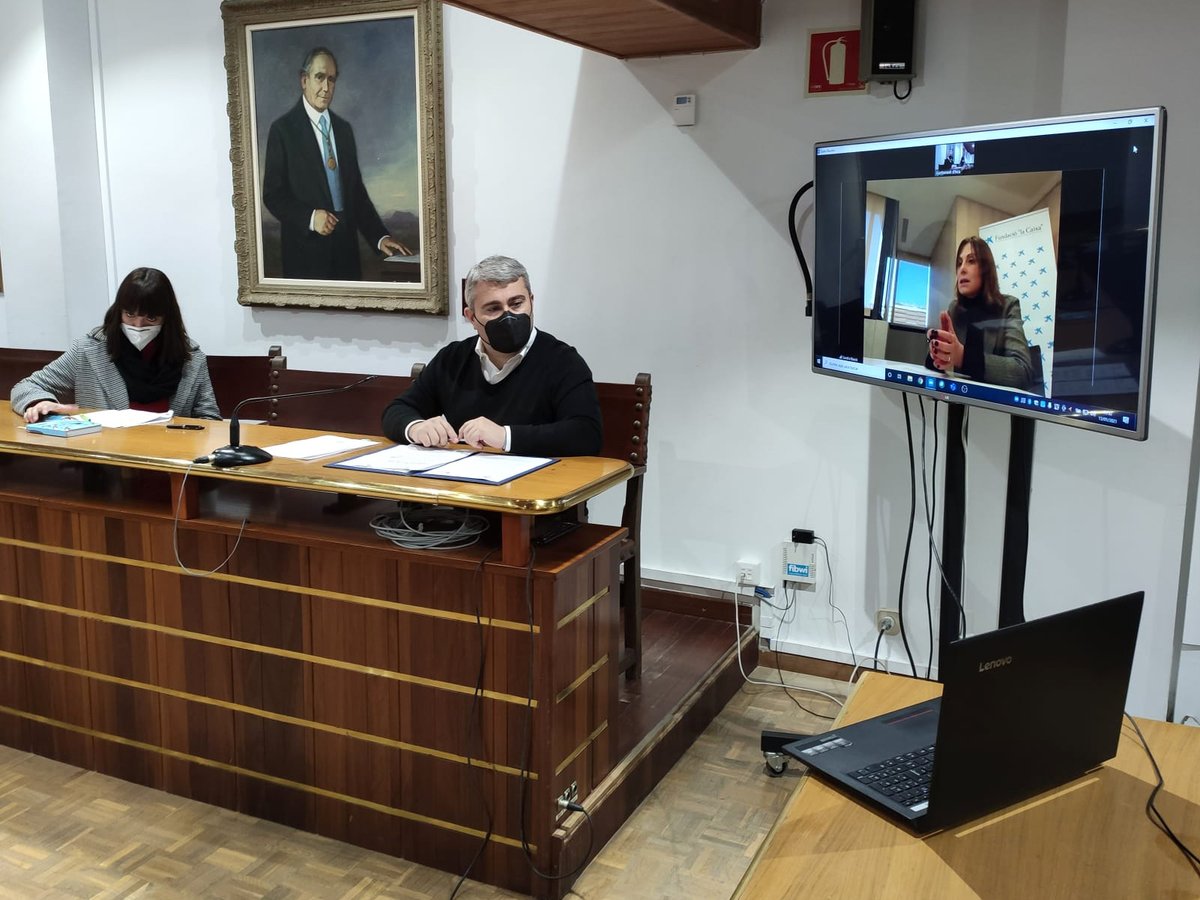 incaciutat's tweet photo. ✍L'Ajuntament d'Inca i la Fundació "la Caixa" han signat avui un conveni de col·laboració per a la implantació de CaixaProinfància, centrat en l'atenció a famílies amb nins i nines d'entre 0 i 18 anys en situació de vulnerabilitat. 

ℹMés informació: https://t.co/FUznM5HPL5 https://t.co/dwevoKuOpu