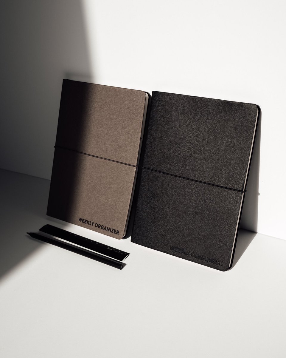 prnt__'s tweet photo. NEW IN — undated weekly organizers, available in stone &amp; black leather! 

only on https://t.co/8PLL2SsZI6 https://t.co/UonndW3Dc4