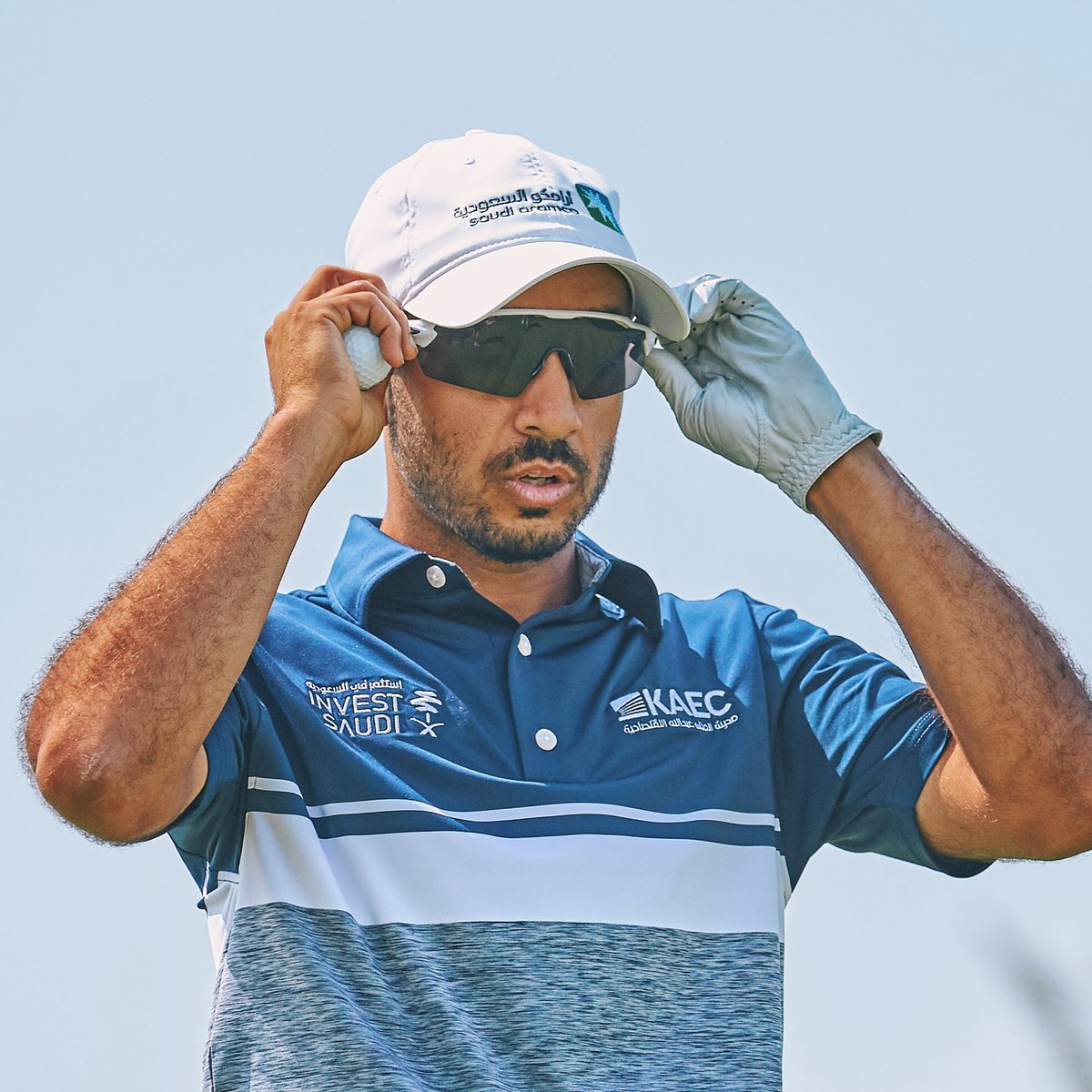 SaudiIntlGolf's tweet photo. Saudi's 𝙛𝙞𝙧𝙨𝙩 𝙚𝙫𝙚𝙧 𝙥𝙧𝙤𝙛𝙚𝙨𝙨𝙞𝙤𝙣𝙖𝙡 𝙜𝙤𝙡𝙛𝙚𝙧, Othman Almulla, will once again represent Saudi at the 2021 Saudi International 🇸🇦 See you soon, @OthmanAlmullaSA 😎

#SaudiIntlGolf https://t.co/mG4tNynmg6