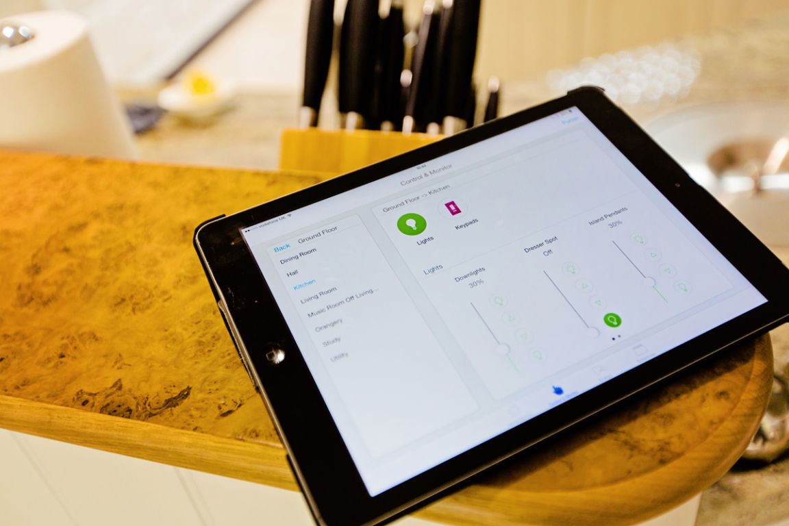 ClarkeInfinity's tweet photo. Interested in a smarter solution for your home but unsure where to start? Give the experts at Clarke a call on 01277 624444 today to arrange a consultation…
#smarttech #smarttechnology #smartsolutions #smarthome #smartsystem #touchscreen #homeinstallation #automation https://t.co/s2dZPFYaHy