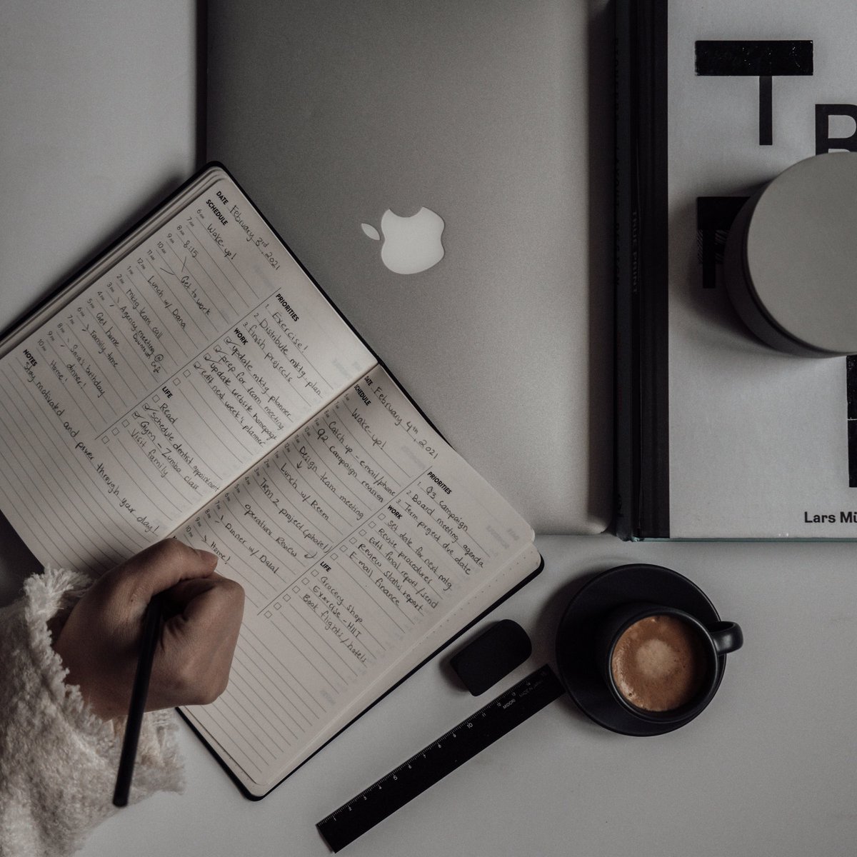 prnt__'s tweet photo. NEW IN — undated daily organizers, available in stone &amp; black leather! 

only on https://t.co/8PLL2SsZI6 https://t.co/1zxehHMMuo