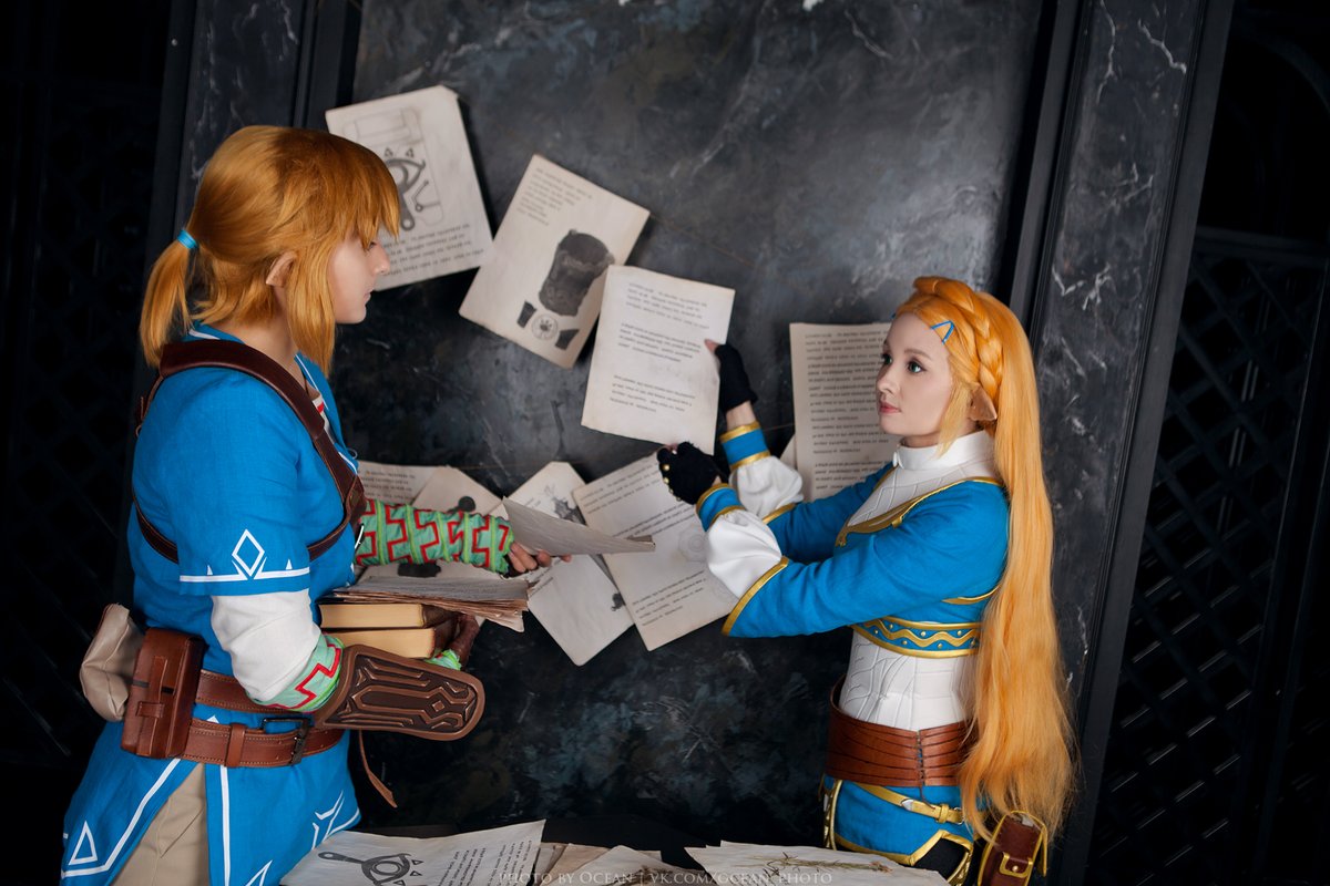 KyoudaiCosband's tweet photo. We are absolutely in love with Zelda's Study and tried to recreate it in our photoshot. Love the result so much! 
Photos by @PhotoByOcean

#BotW #ゼルダの伝説 #BreathoftheWild https://t.co/Z3tEhkAUMt