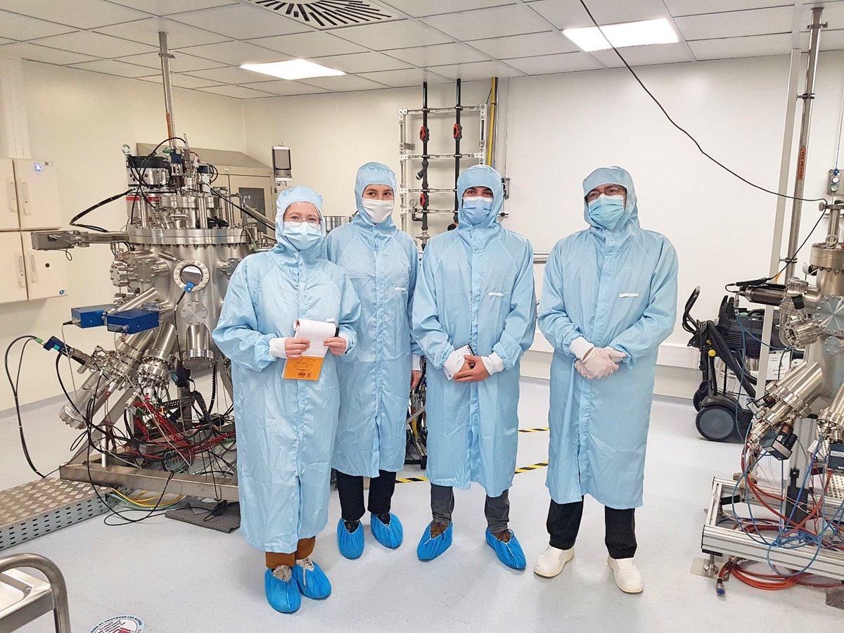 bioxegy's tweet photo. L'énergie solaire : quel avenir ?
🌄Bioxegy a eu la chance de visiter les laboratoires de l'@IPVF_institute qui travaille sur la pérovskite, matériau qui permettrait des rendements supérieurs pour les panneaux photovoltaïques.

#recherche #innovation #avenir #photovoltaïque https://t.co/C7icODQ7GJ