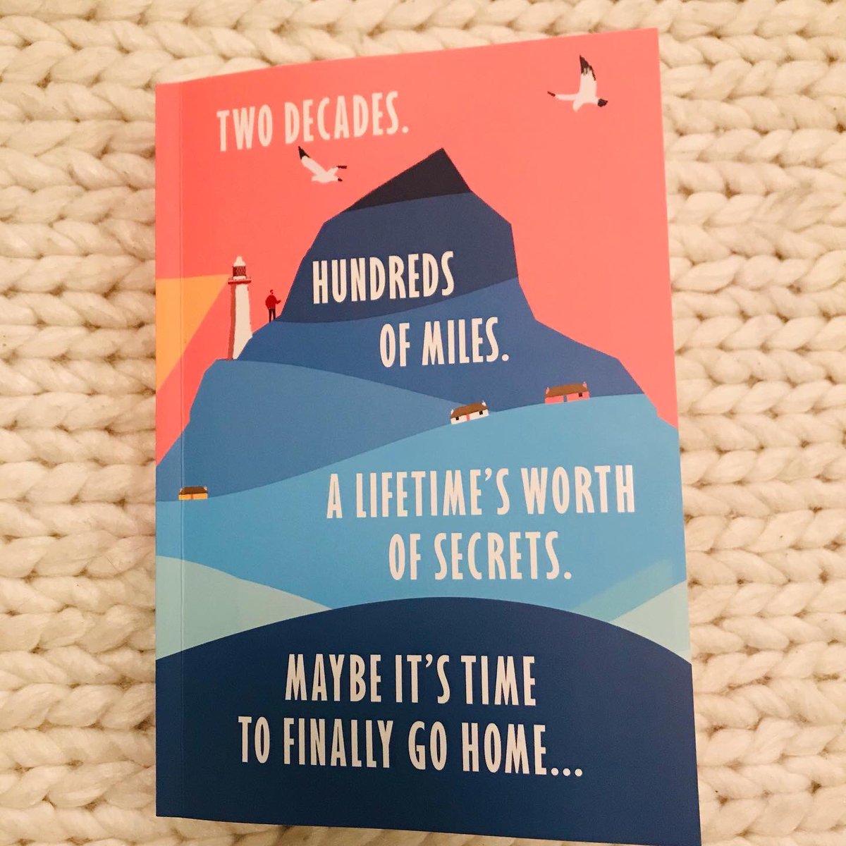 harrietbourton's tweet image. These beauties have arrived! Behold the salmon pink. THE ISLAND HOME by @libbypagewrites is the joyful comfort we all read right now - you’ll have a good weep and feel full of heart come the final page. @orionbooks @gigicroft @brittany_sankey @rcaskie1