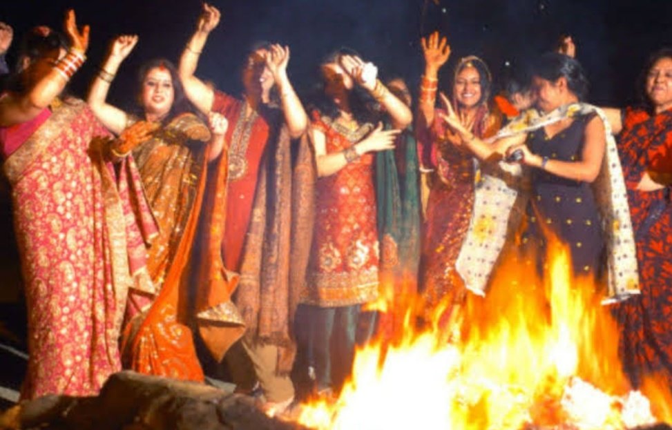 In essence, both the ancient festivals are one and same. The people of the Indus Valley, have been celebrating them for centuries.Lal Loi/Lohri in conclusion, is about joy, communal tolerance and renewal of hopes and spirit for the coming year.Happy  #Lohri and  #LalLoi to all!