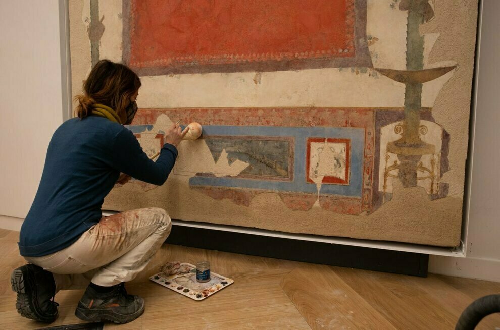 wantedinrome's tweet photo. Rome unearths remains of #Caligula's lavish palace and gardens. Traces of the depraved emperor's luxurious palace and ornate gardens have been discovered under an office building in the Esquilino quarter of #Rome. 📸 Il Messaggero. https://t.co/J70wPu6r8R https://t.co/0JeQTWZdcH
