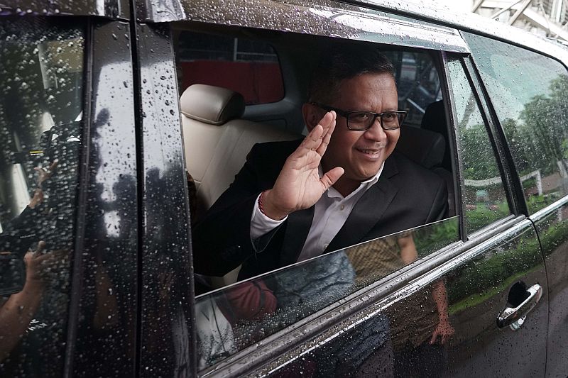 ZONAPASAR's tweet photo. Ribka Tjiptaning Tolak Vaksin Covid-19, Ini Penjelasan PDIP https://t.co/VnLtuQ0Rb3 https://t.co/sVjfdBCiij