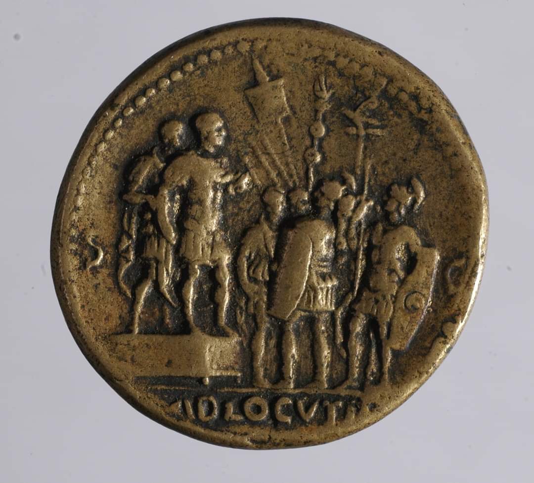 MuseoArcheoVene's tweet photo. #DIFFICULTWORDS
The word ADLOCUTIO means the solemn speech addressed by the emperor to his army before a battle, a military campaign or at the end of a war.The new emperor was used to address to the Praetorian Guard or after the nomination of a successor. https://t.co/6IX8kecOIb https://t.co/hiO0BZ7p4S