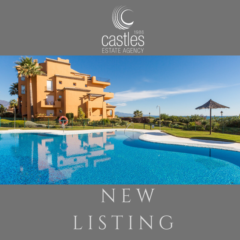 CastlesSC's tweet image. Superb 2 bedroom apartment in the sought after residential urbanisation of Los Granados, Duquesa. Los Granados is a prestigious beach-side development located metres from the blue flag beach and only a 5 minute walk along the promenade to Duquesa Marina.
castlesestateagency.com/property/los-g…