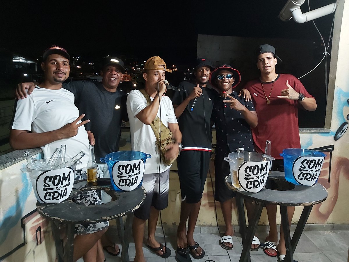 Tudofluiflui's tweet photo. - ONTEM O BAGULHO FICOU FRENETICO ! 

   - VAMOS PARAR A INTERNET . . . . . 

PROJETO SOM DE CRIA . . . . . 

@mccopinhoofc / #McCharuto / @mcvtcria57 / @McMarlonDaPH / @mcmalvadaoofc e Nosso Maquinista , #DJMARLINHO DA PENHA . . . . https://t.co/oVwh7VH6v1
