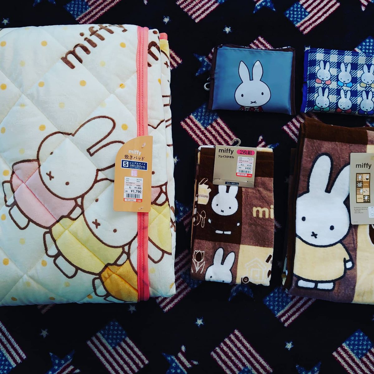 Happy Roco しまむら ミッフィー なんとかフェイスクッションゲットできました 前回エコバッグ全然買えなかったので雪辱をはらせました 笑 敷パッドも買えた 嬉しい しまむら ミッフィー ディックブルーナ しまパト しまむら購入品