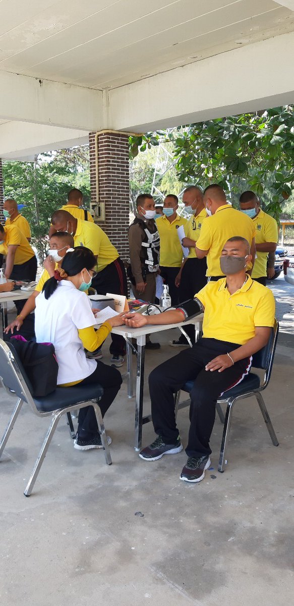 PoliceChoho's tweet photo. #สภ.จอหอ#
#ตำรวจโคราช#
๑๓ มกราคม ๒๕๖๔ เวลา ๑๕.๐๐ น.สภ.จอหอ ทำการทดสอบสมรรถภาพร่างกายข้าราชการตำรวจในสังกัด โดยใช้หลักเกณฑ์ตามมาตรฐานที่ ตร.กำหนด https://t.co/3H5hVdlmNZ