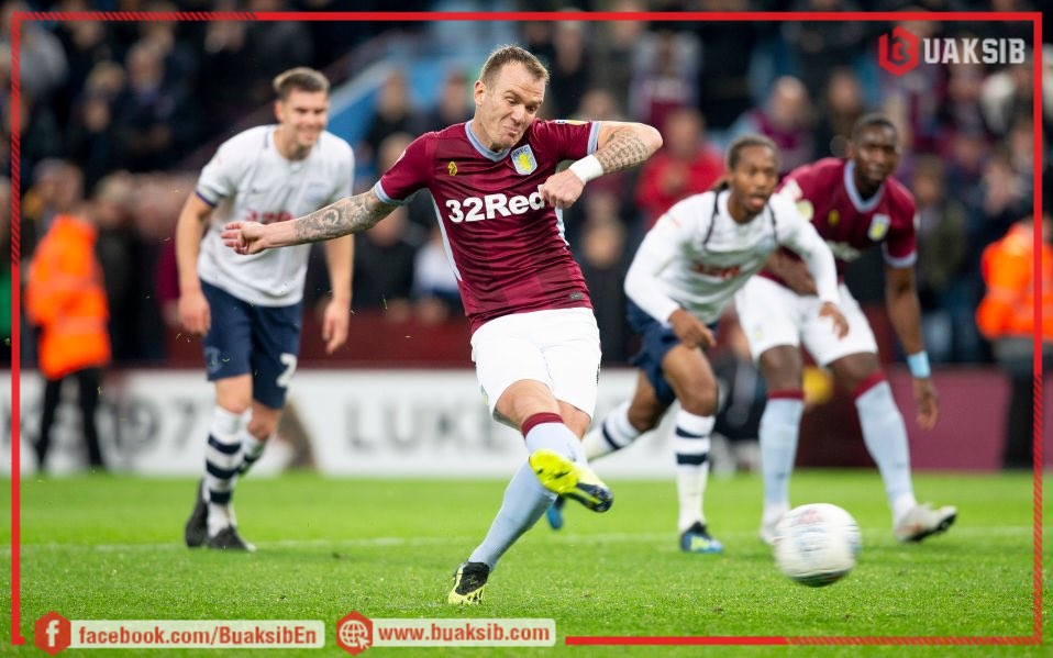 Happy 37th Birthday to Glenn Whelan  