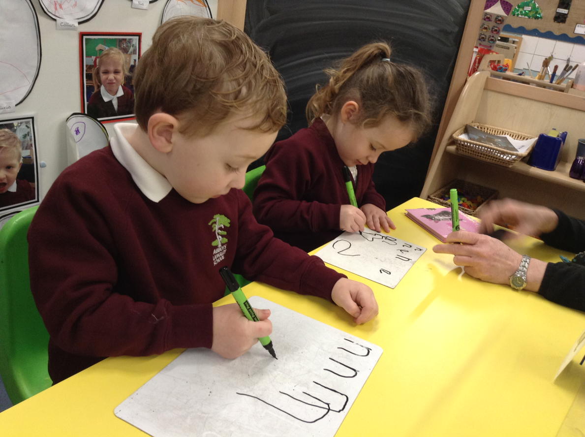 Today's phonics sound 't'.