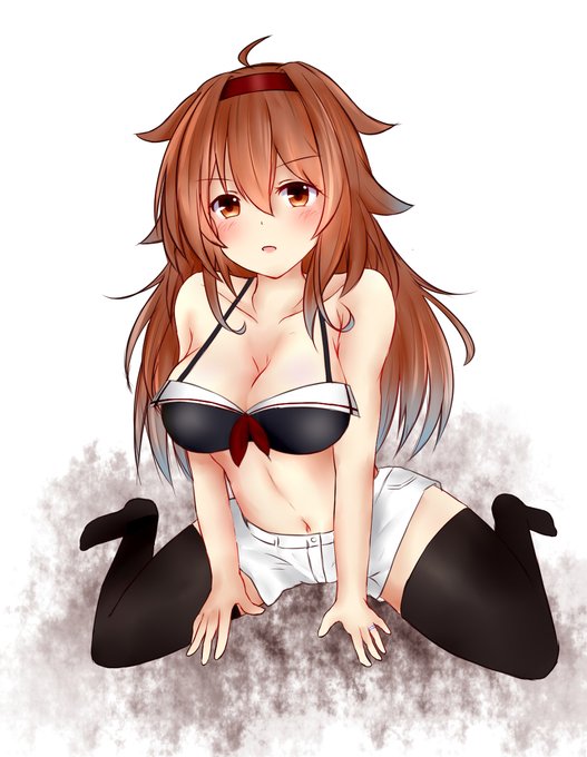 女の子座りつゆさん #艦これ #白露(艦隊これくしょん) https://t.co/jy3H0nSrvh 