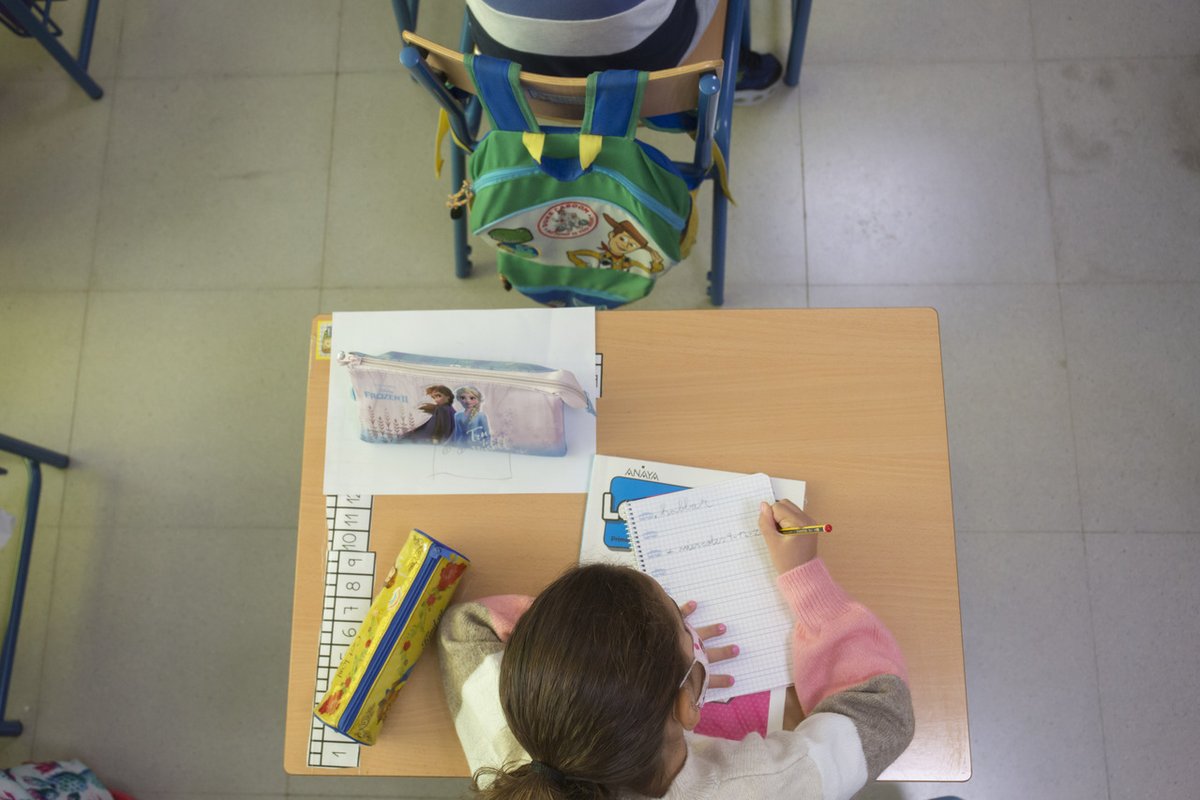 EducaAnd's tweet photo. 🗓 Abierta la convocatoria #PinPivMat para la realización de proyectos de 🔍 investigación e innovación educativa y elaboración de materiales.
✅ Plazo de solicitud: 10/1 al 27/2
➡ https://t.co/atU5Ao0Ojo https://t.co/XBR1JCrdNs