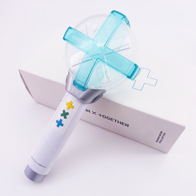 HAULmeoniPh's tweet photo. #HAULmeoniPH_GO 🛍️ pls help RT

Let's cheer our Oppas on with these BIG HIT ARTISTS LIGHTSTICKS (TXT, ENHYPEN, SEVENTEEN)

💌₱2,100 (each) + LSF
💌50% DP to secure
💌DOP: JAN 30 2021
💌NORMAL ETA: 4-5 WEEKS 
💌Order form: https://t.co/SwjLP6343j

#lfb #wts #pasabuy_ph #PHGO https://t.co/Yzk8fS8HgL