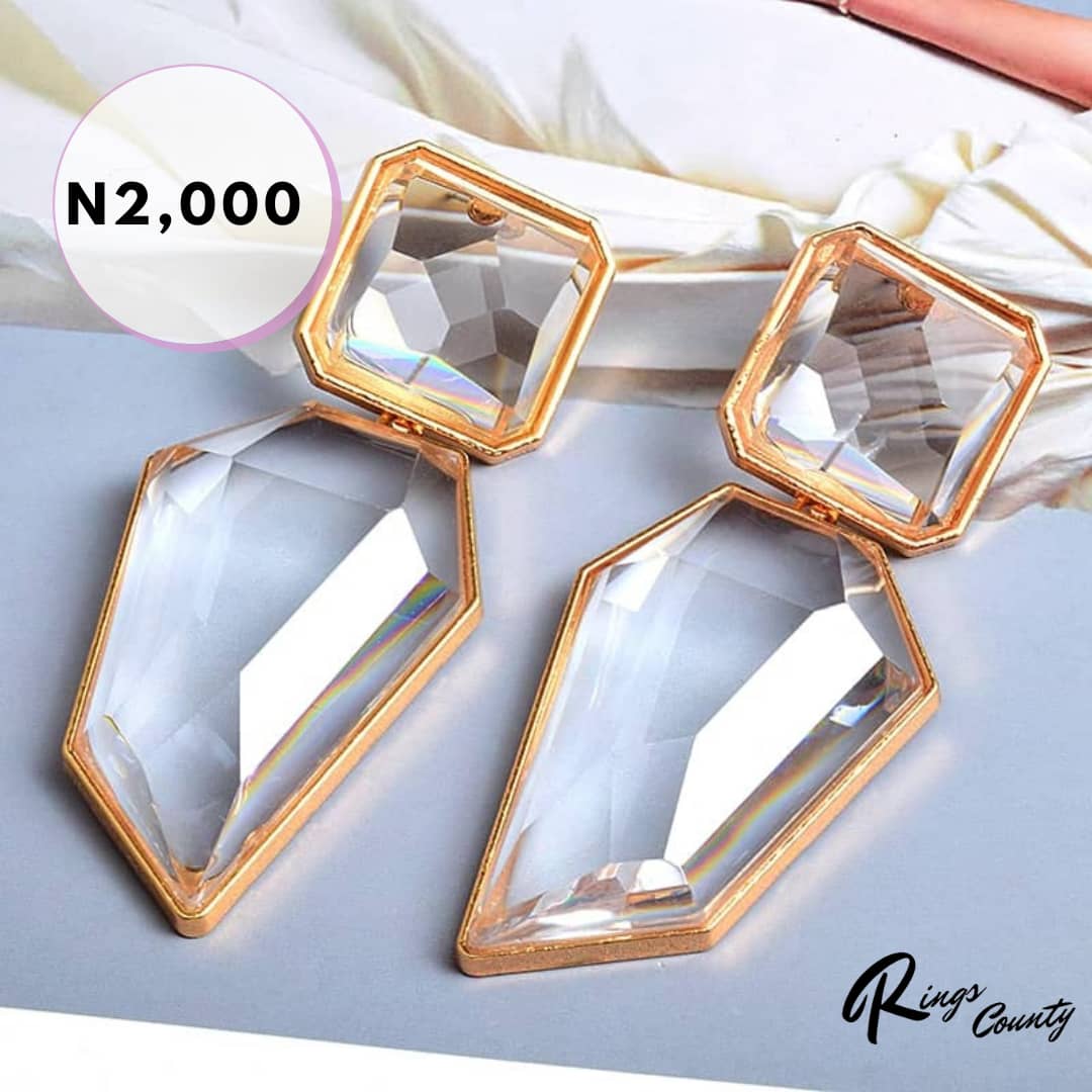 Conf_Assist's tweet photo. Browse through our gorgeous collections of Earrings. You will definitely like what you see.

#ringscounty #earrings #WelcomeBackCeeC #davido #tundeednut https://t.co/D2gWeOrGdY