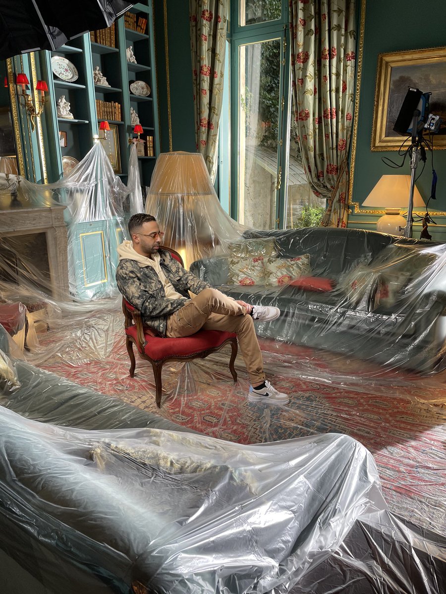 Project_X_Paris's tweet photo. #BACKSTAGE : SHOOTING DU JOUR avec l’artiste @Napsvraicompte 🔥🔥 https://t.co/DiT70r7bWO