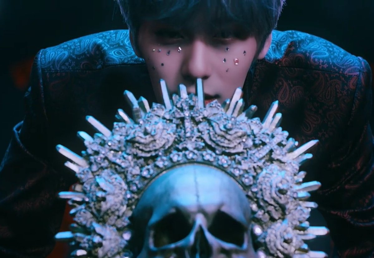 moonmadmad's tweet photo. LEE KEONHEE as a true king https://t.co/hJ7G8PBtzk