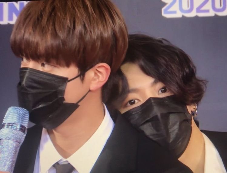 — end of thread hope you liked it ♡ in conclusion jinkook are the most chaotic but cute duo