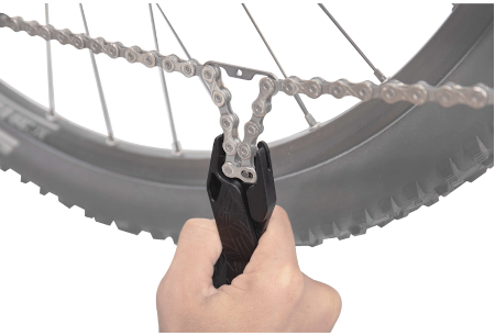 CholloTriatlon's tweet photo. Multiherramineta ligera Topeak que sirve como desmontable y como separa eslabones.
Está a 10,10€ con envío desde España.
➡️https://t.co/HbnL2YAkc9
#Ciclismo | #CholloAli https://t.co/etOM0pm72s