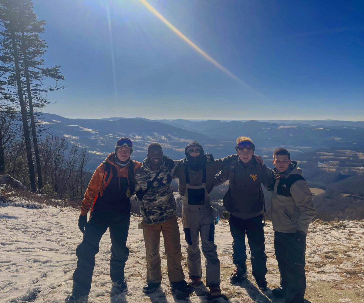 Enjoying the last few days of break on the slopes. 🏂