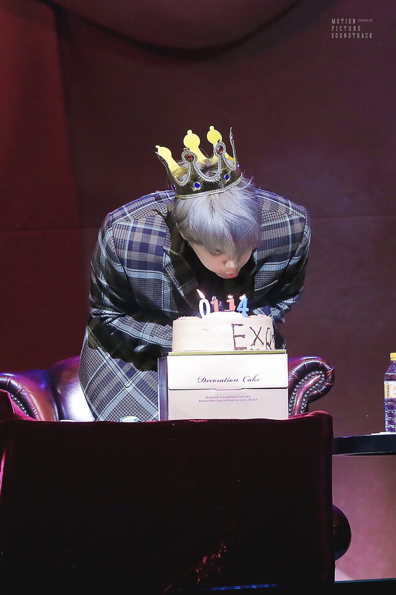 exobsocial50's tweet photo. Retweet for #KAI Birthday to show him some love he deserves

#ArtistKaiDay
#HappyKaiDay
#종인아생일축하해
#가장_따뜻한_겨울_카이데이
#EXO 
@weareoneEXO https://t.co/b3zmxIAMY1