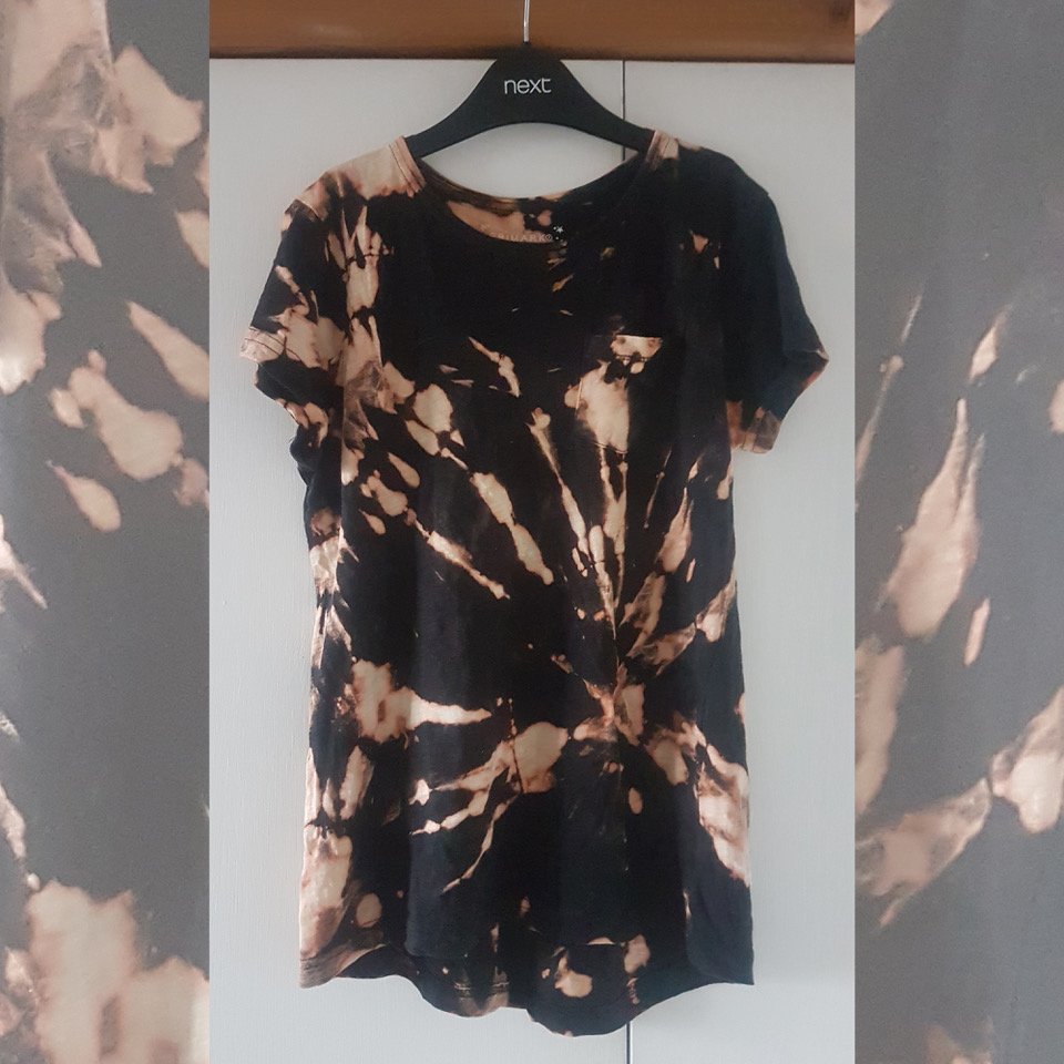 penyrheoldt's tweet photo. Just W🤩W!! So exciting to see the pupils being creative at home and taking part in online **practical** lessons. This was from today's bleach dye/painting lesson. Well done Darcy of 8C this looks INCREDIBLE!! 👏👏 Future designer for sure 👌 #RemoteLearning #OnlineClasses https://t.co/F0WyfkrvWq
