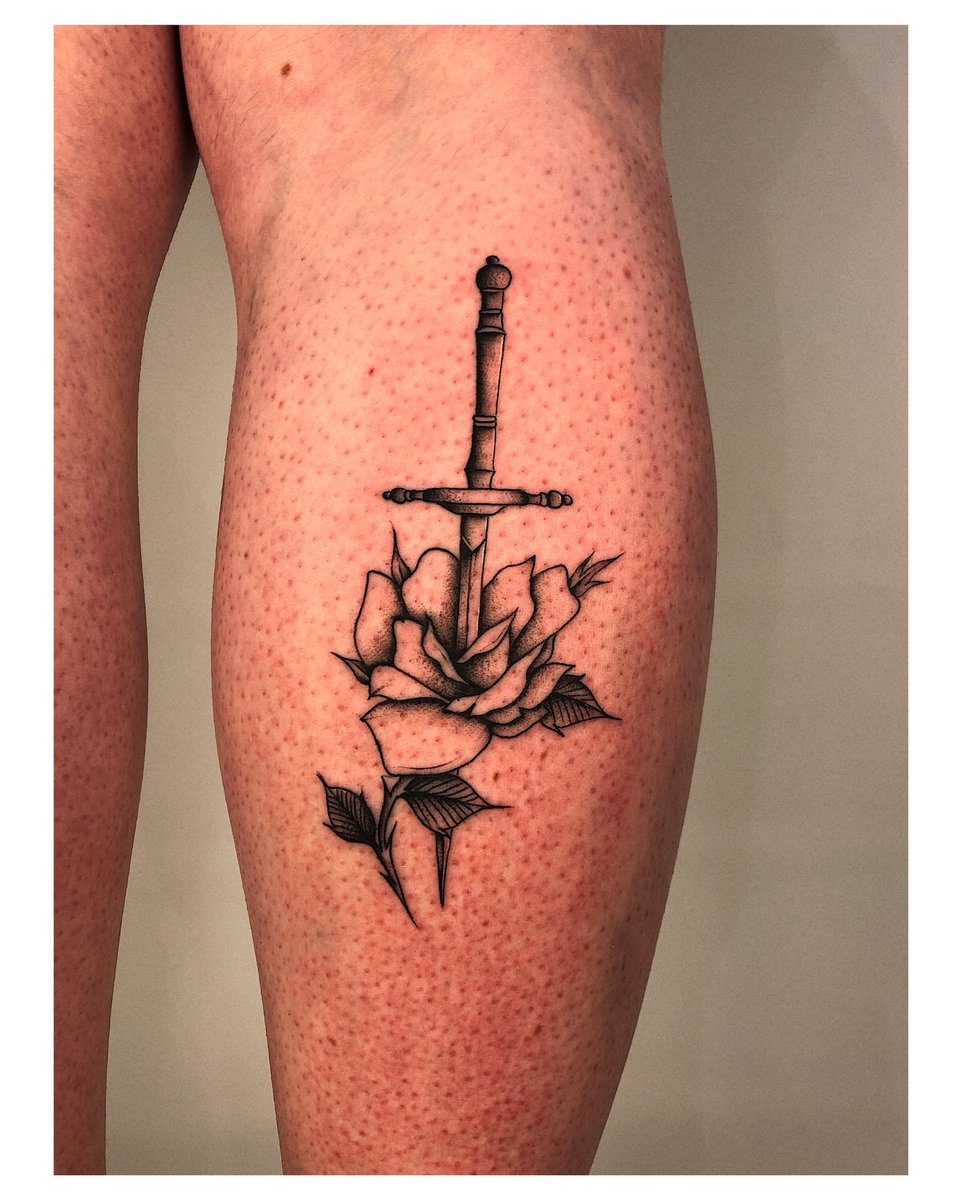 gavroche_ttt's tweet photo. Dague / Rose / Clous

Réalisés chez #blackbladetattoo

Quelques places libres en Février 
DM ou mail tttgavroche@gmail.com https://t.co/Dhy5RT2wkA