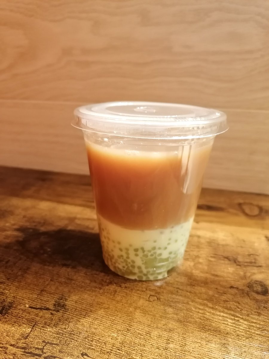 KoreanMigag's tweet photo. Bubble tea, now available in Gouda. Green bubble tea, black bubble tea or instant bubble coffee. Only @KoreanMigag #wijdstraat #Gouda #bubbletea #bubblemeup #allbubbles #livinginabubble https://t.co/B09WwAIhp0
