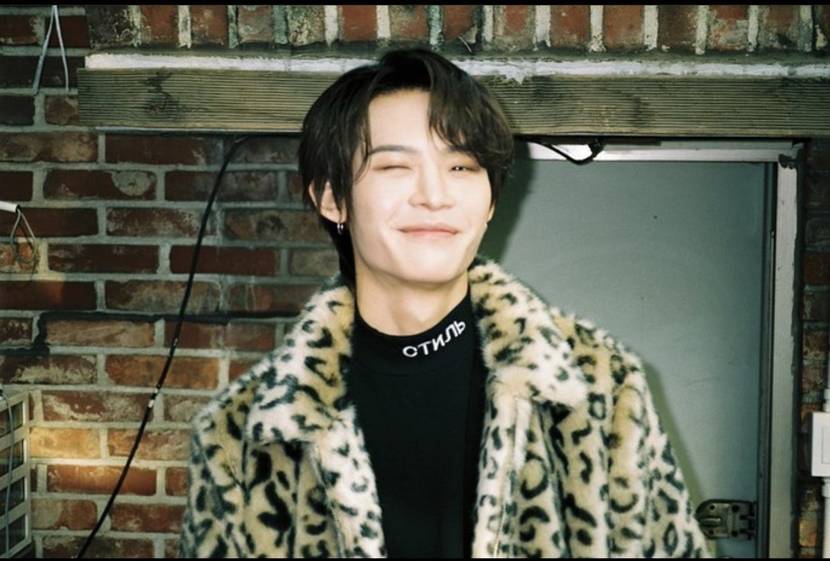 sami_lvyu1's tweet photo. MOM I LOVE HIMM🥺🖤🐆
#TOO #toochan #chanhyuk https://t.co/cCMo8WNNov
