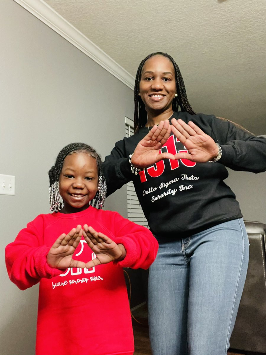 acslayed's tweet image. Thankful for the 22 illustrious women that founded Delta Sigma Theta Sorority, Inc. at Howard University. #manyarecalledfewarechosen #dst1913 #etachapter #etafuture2034 #fvsu #22womenin1913 #foundersday