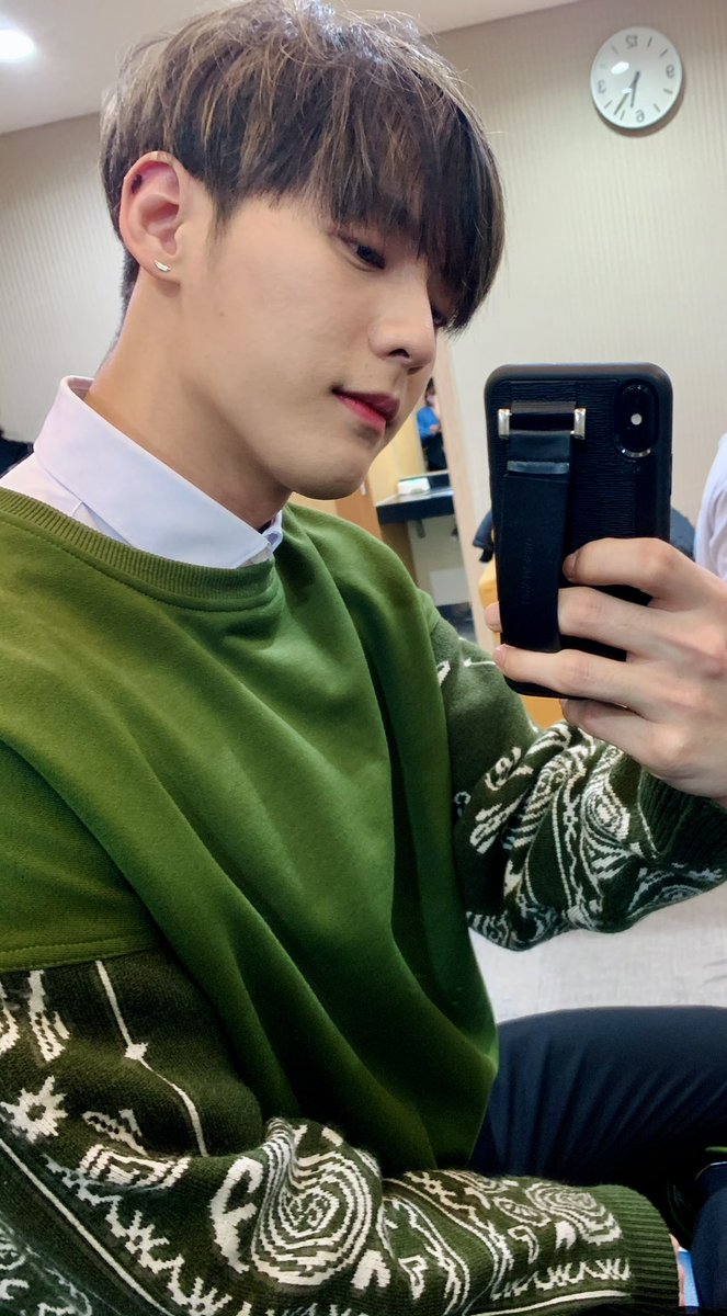 btob2mh's tweet photo. 지난 활동 미공개 사진👍
(이미 공개 됐었을 수도 있음에 주의) https://t.co/tbVVeFc4ox