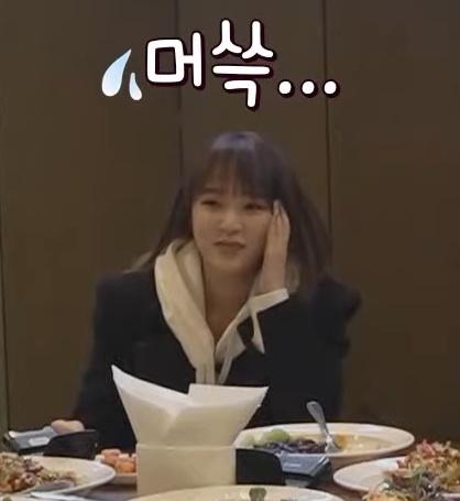 저화질의 예나 (@lq_choiyena) on Twitter photo 