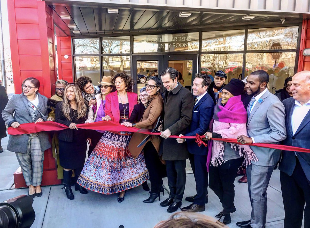 LynnePattonHUD's tweet photo. One of my proudest accomplishments was convincing @HUDgov to reinterpret RAD2 for multifamily preservation, so it does NOT to trigger Davis Bacon prevailing wages unless a project expands by 9+ units. Preservation developers are taking the savings &amp; REINVESTING them BACK. https://t.co/5ZGjjl6WVm
