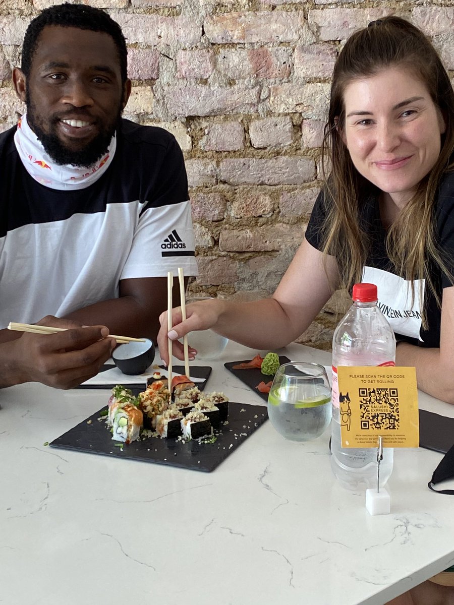 We love when @siya_kolisi_the_bear and @rachel_kolisi pop in for an unexpected visit. When will you be swinging by? 

#sushicapetown #salushi #claremont #bestsushi #rugbylegend #ourcaptain