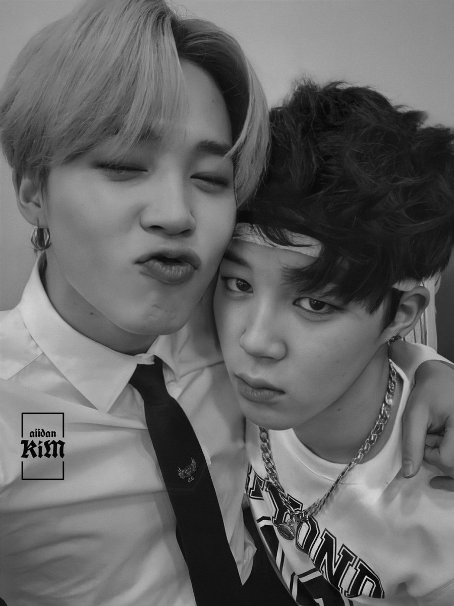 aiidan_kim's tweet photo. future meets past; https://t.co/MxAhR8PqaC