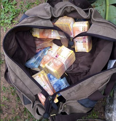 TheBoyTapes's tweet photo. Everyone that retweets this will be blessed financially🕯️🙏 https://t.co/KUeFRjDNN6