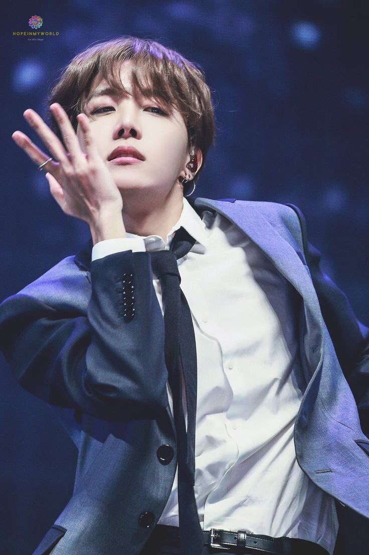 now move to Jung Hoseok on stage