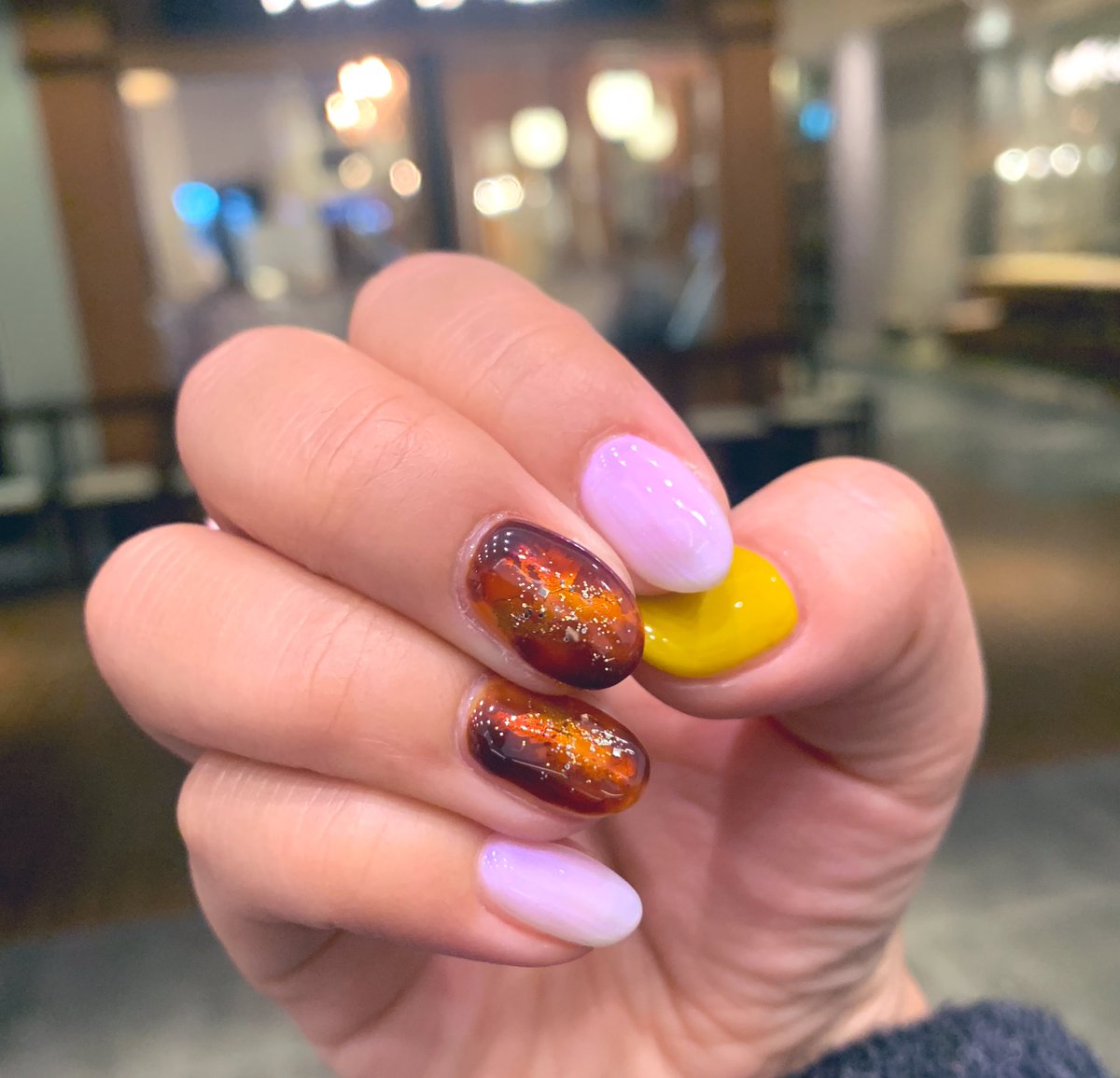 en89womens's tweet photo. ネイルチェンジ💅✨✨
1月は #金運アップ で黄色を使いたいなあと思って、右手はこちらで、左手はオール黄色です😍🤩
個人的に気に入ってます☺️🌈
#freenail #駅ビル #ネイル #隣の人 #気滅の刃 #の話してる https://t.co/WTsWvQzHNz