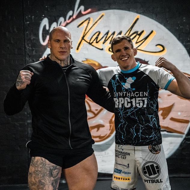 Martyn Ford training with @scottaskham1!!  ( via @visualsbyben)