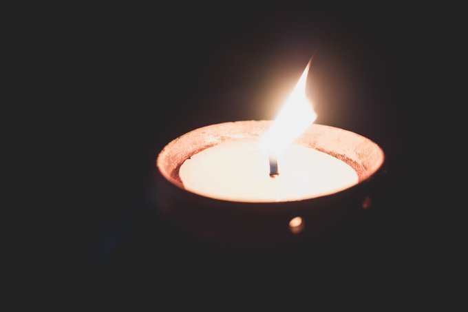 Despite latest lockdown restrictions, teachers & schools, MATs can still participate & engage students, families & communities in  #HMD2021 in meaningful ways. See thread for 8 ideas/suggestions of how we can come together, albeit virtually, to educate & remember.RT 1/9