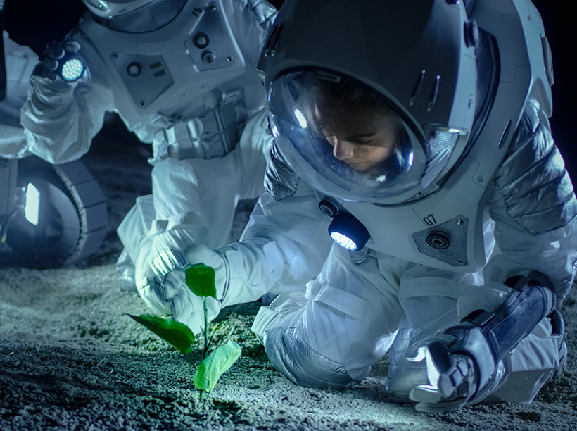 Cmdr_Hadfield's tweet photo. Make food in remote places - win prizes for your ideas! 
The Deep Space Food Challenge: https://t.co/xaMEwDz436
@csa_asc @NASA https://t.co/jzWebFyBlC