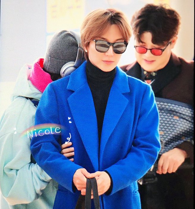 The way Donghae becomes extra clingy whenever Leeteuk looks gloomy