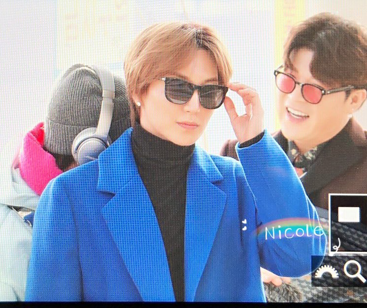 The way Donghae becomes extra clingy whenever Leeteuk looks gloomy