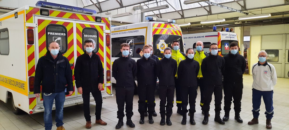 LPRostrenen's tweet photo. Semaine de découverte des différents acteurs de la sécurité pour les élèves de 2nde bac pro et cap au @LPRostrenen
#gendarmerie #armee #securitecivile #Police #btsmos #sdis22 https://t.co/DNPpLuURHe