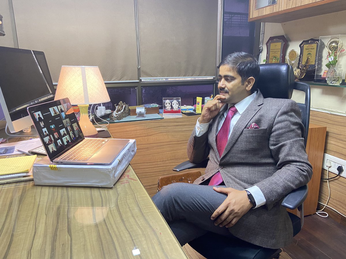 ashwani_dube's tweet photo. Instant Click by @UtsavMishraa during today’s Virtual Lecture on #Panchayati_Raj_System “The 73rd and 74th Ammendment of the Constitution.” With @Irudravs https://t.co/kXSksfQoJI