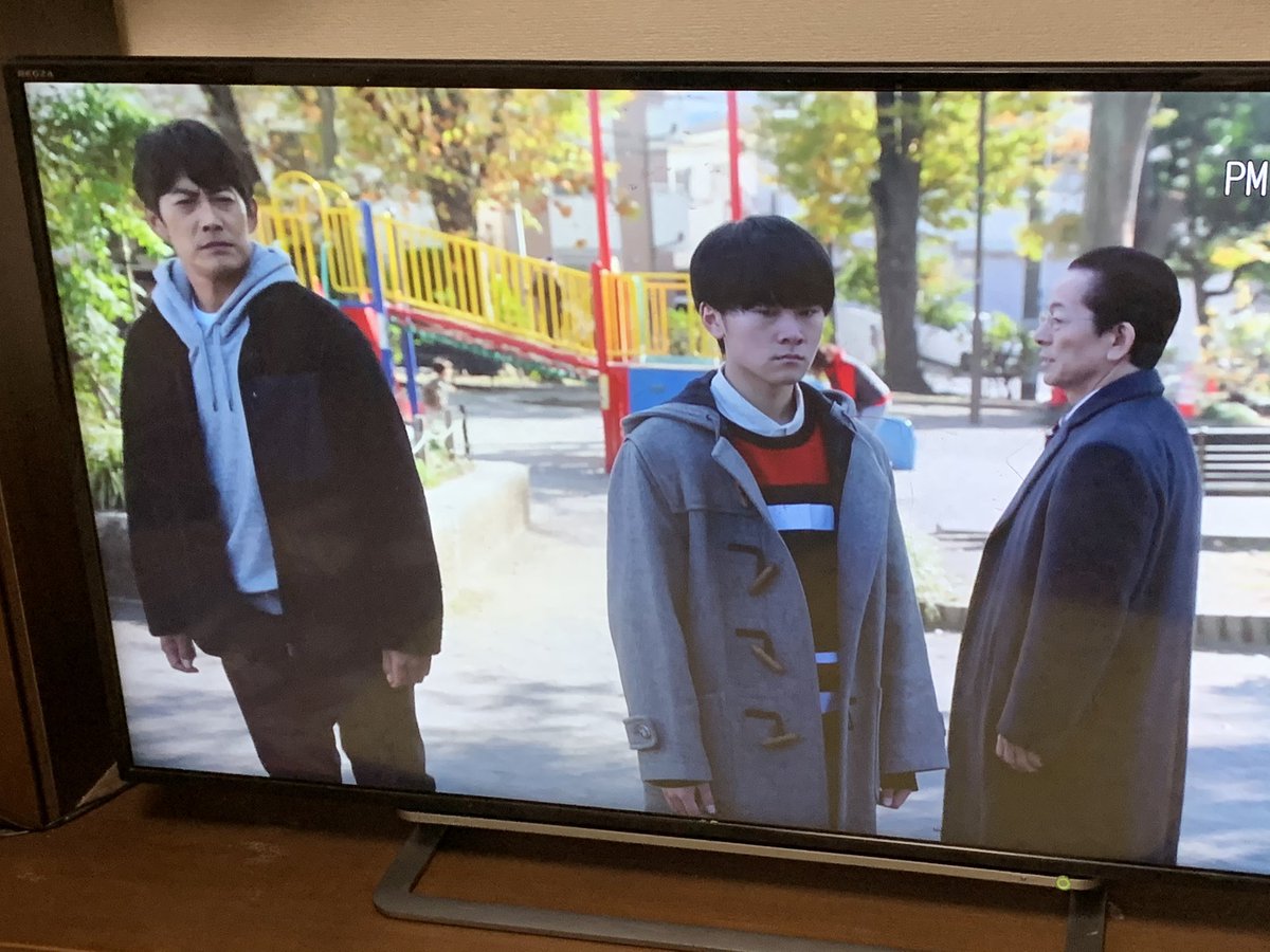 長靴を履いた3匹のみにくい赤ずきん 今日の相棒は神回だと私は思う ストーリーが面白いだけじゃない 冠城くんの前髪ありでラフな服装にキュンとした 相棒 冠城亘