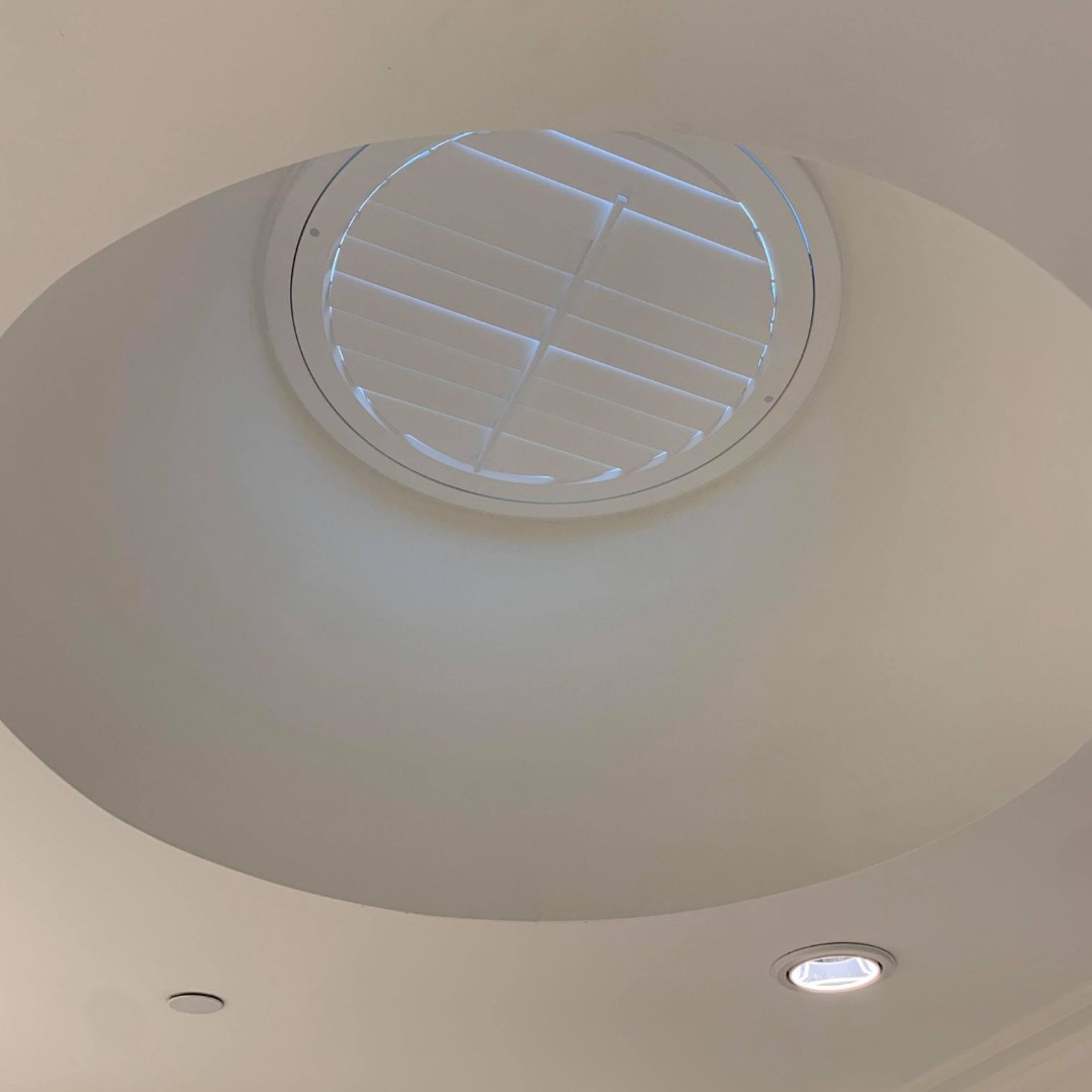 edinshutter's tweet image. You didn&apos;t even know we could put shutters up there did you?

Got #ShutterEnvy? Book your FREE contactless appointment today at edinburghshuttercompany.co.uk

#windowShutters #shutters #interiorDesign #interiors #windows #design #edinburghShutterCo